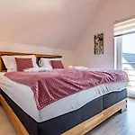 Lipno - Lakeside Village - Vetrnik Апартаменты